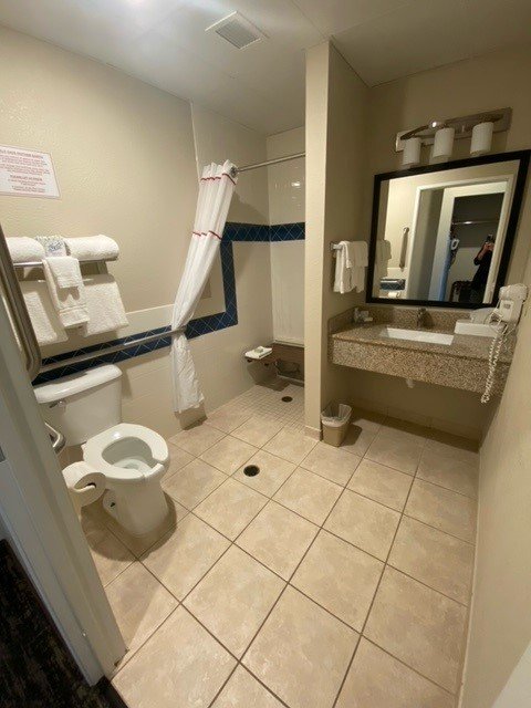 COBBLESTONE SUITES OF OSHKOSH-guestroom-Accessible Bathroom.jpg