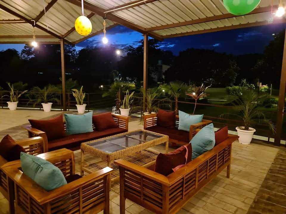 Palette Alaya Resort Corbett-guestroom-Living Room.jpg