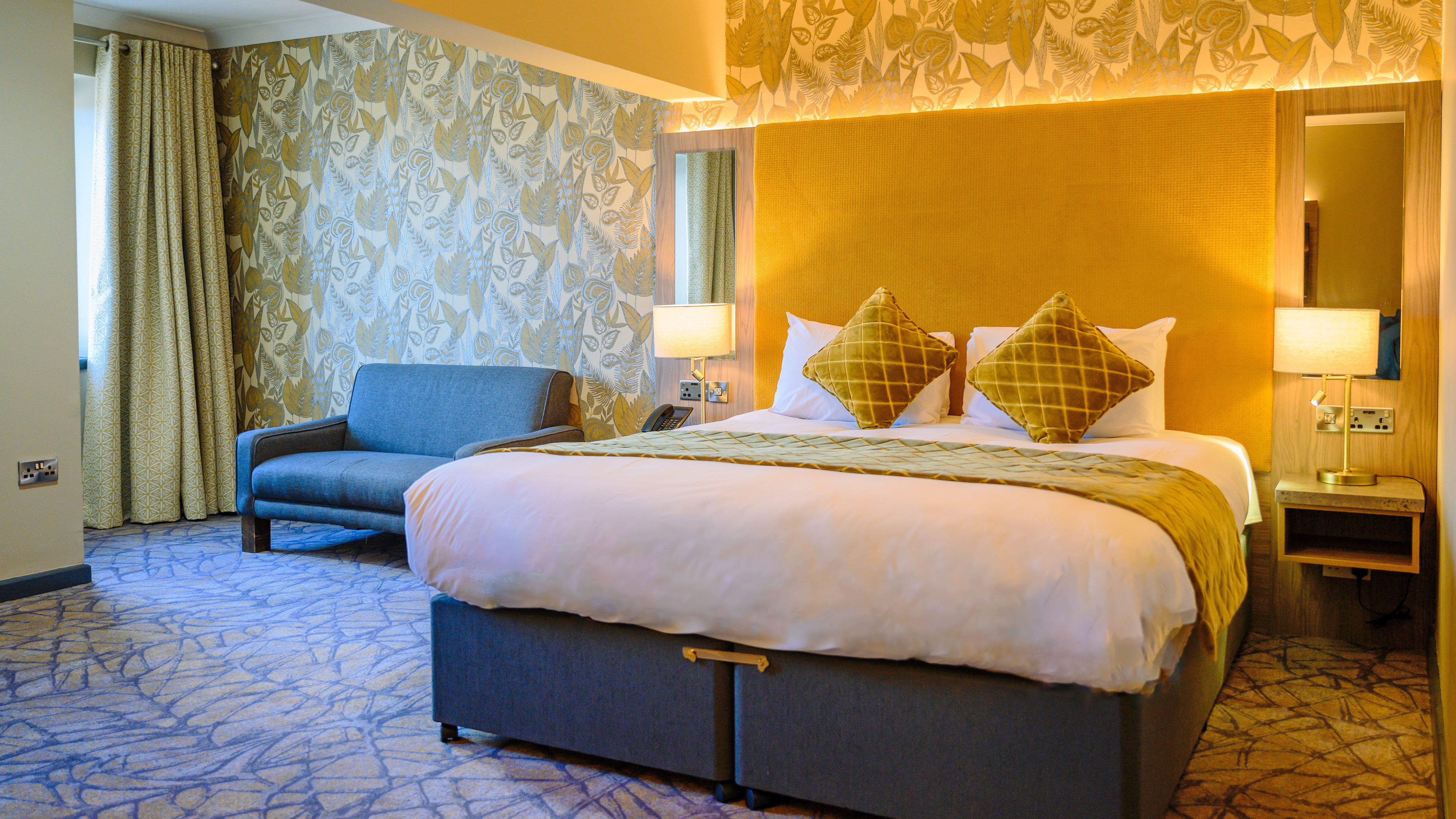 GN Newtown Park Hotel-guestroom-Bedroom.jpg