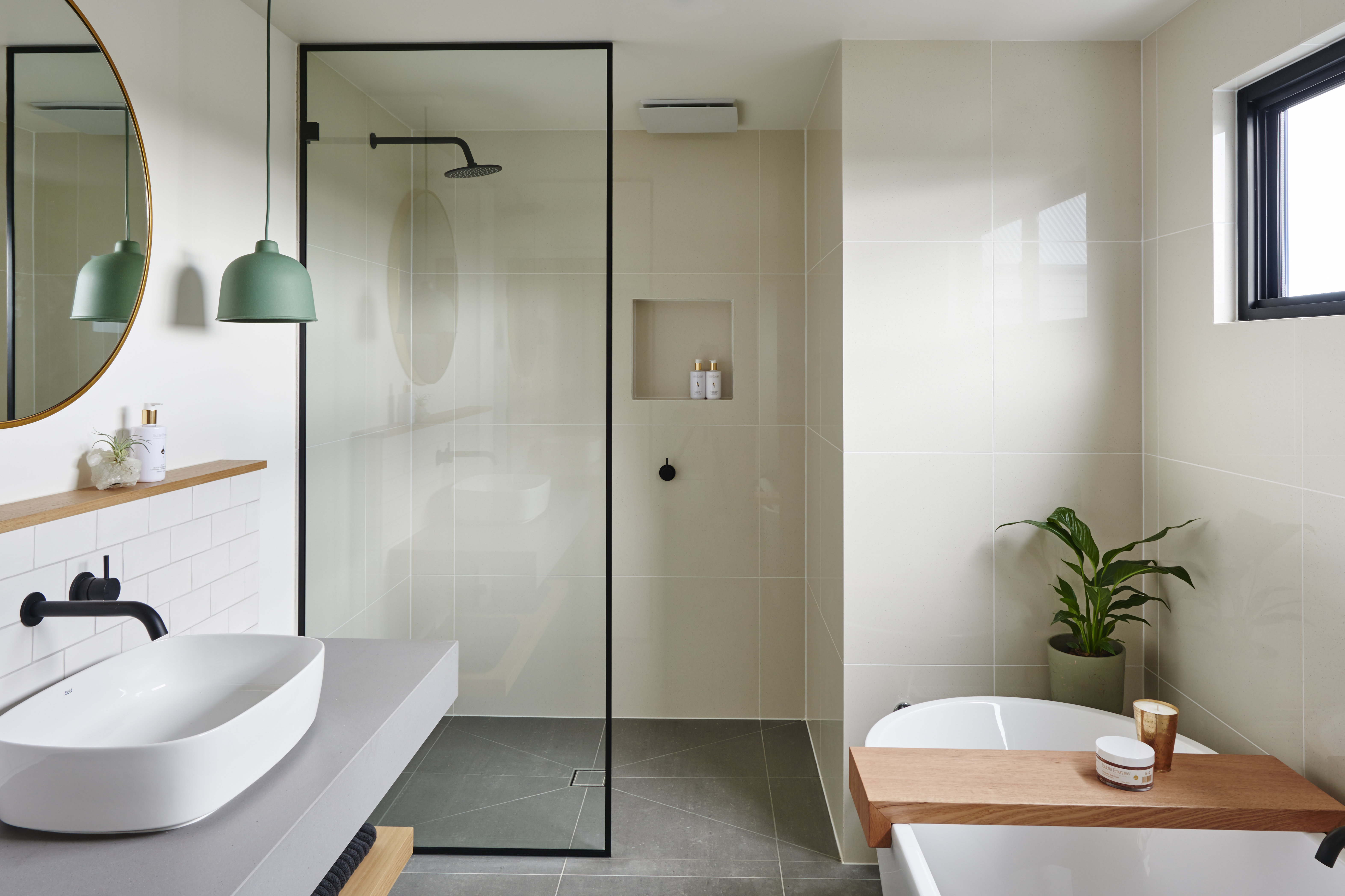 Lon Retreat and Spa-guestroom-Pileus Suite - Bathroom .jpg