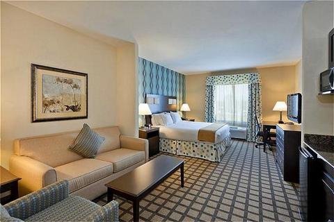 HOLIDAY INN EXP STES FAIRBURN-guestroom-Suite.jpg