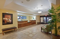  - Holiday Inn Express Village West Kansas City - I-435, Exit 14