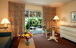  - East Hampton House