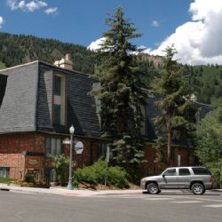  - Chateau Chaumont & Dumont Condos Aspen