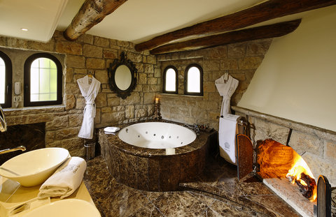 CHATEAU EZA - Photo 19