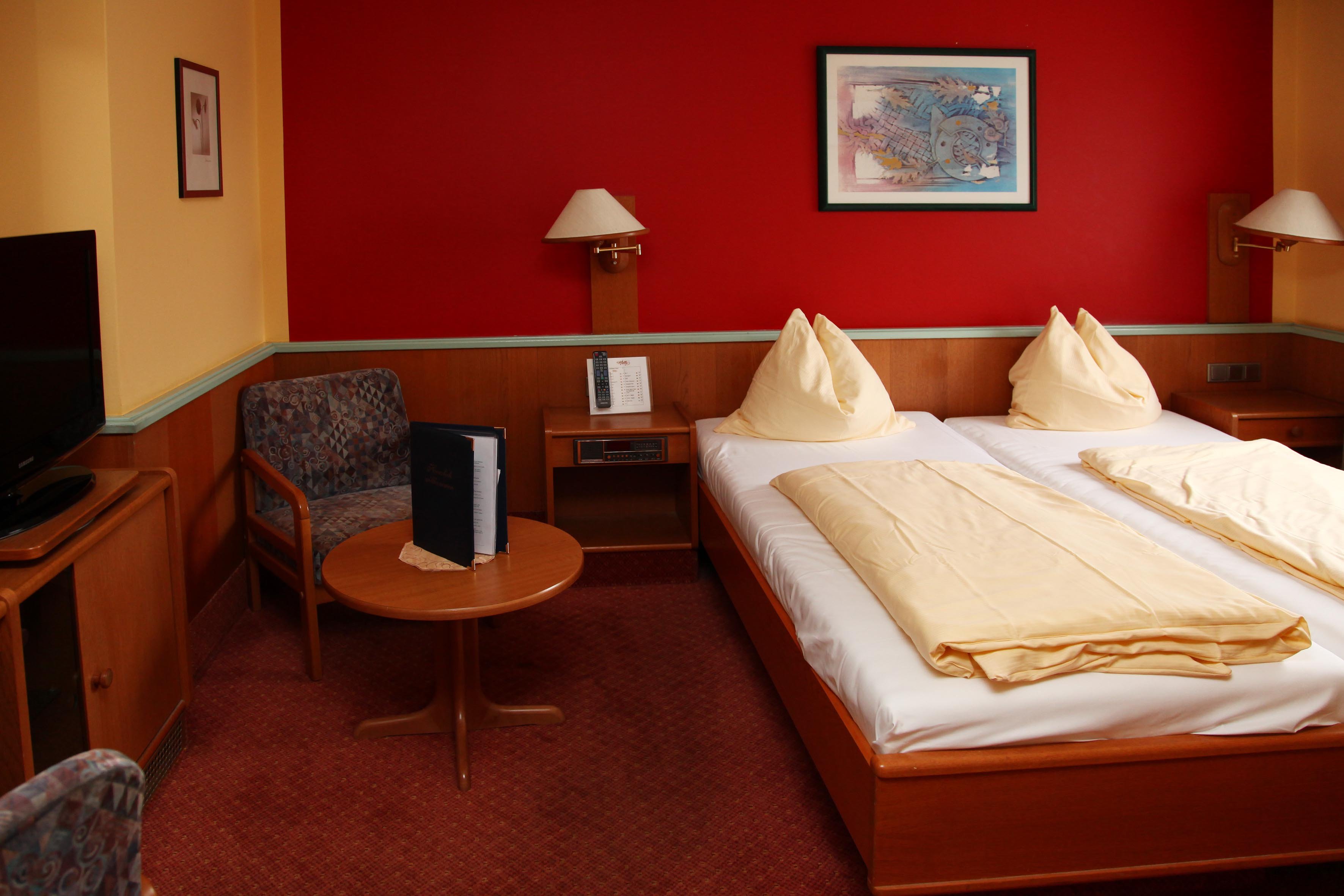 AUSTRIA CLASSIC HOTEL HOLLE-guestroom-Room HLle.jpg
