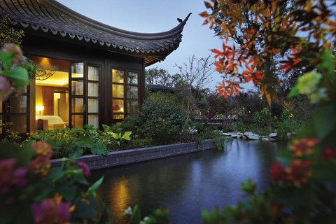 FOUR SEASONS HOTEL HANGZHOU AT WEST LAKE - Photo 6