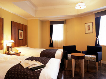 Monterey La Soeur Fukuoka-guestroom-Triple Room.jpg