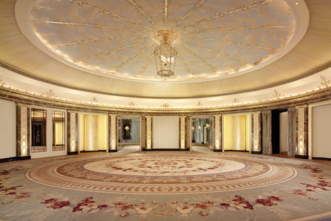THE DORCHESTER HOTEL - Photo 28