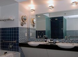  - Camden Harbour Inn