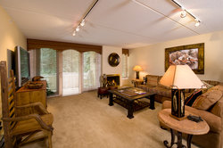  - Mountain Haus Hotel Vail - I-70, Exit 176