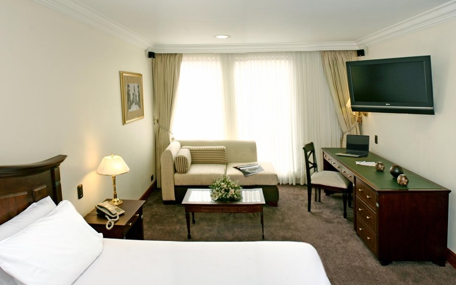 SANTAFE BOUTIQUE HOTEL-guestroom-Room.jpg