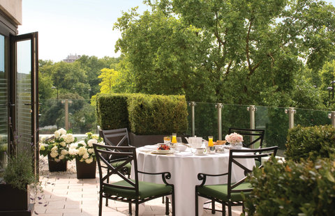 FOUR SEASONS HOTEL PARK LANE - Photo 7