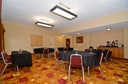  - Holiday Inn Express Burlington - I-40 & I-85, Exit 141