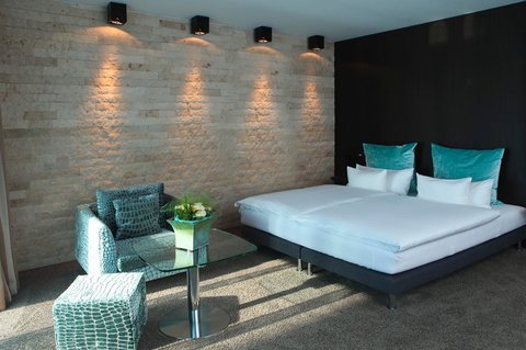 HOTEL DER BLAUE REITER-guestroom-Guest Room.jpg