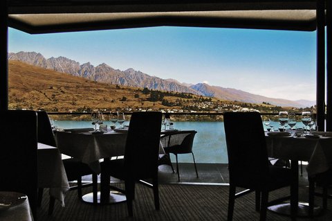 THE REES HOTEL - Photo 15