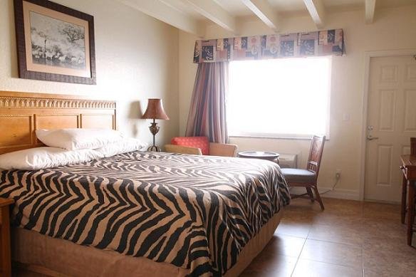 OCEANFRONT INN AND SUITES-guestroom-King.jpg
