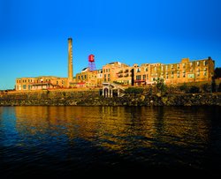  - Fitgers Inn Duluth - I-35, Exit 256B