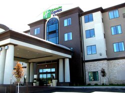  - Holiday Inn Express & Suites Airport KC - I-29, Exit 10