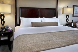  - Crowne Plaza Hotel Oregon Convention Center Portland - I-5, Exit 302A