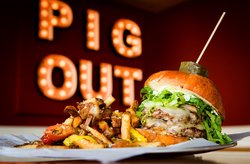  - Crowne Plaza Hotel Oregon Convention Center Portland - I-5, Exit 302A