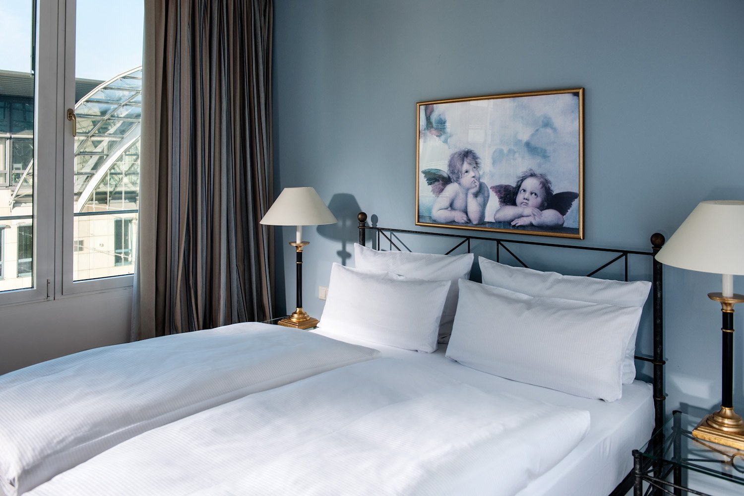 Hotel Elbflorenz-guestroom-Room.jpg