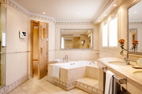 PUENTE ROMANO MARBELLA - Photo 86