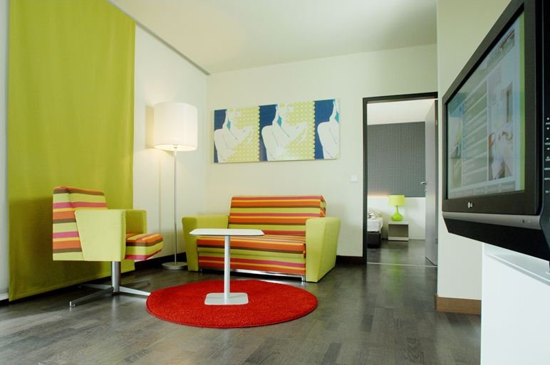 Harrys Home Hotel Hart by Graz-guestroom-Room.jpg