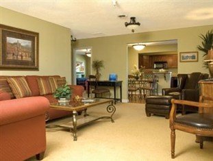 ASHLEY QUARTERS HOTEL-guestroom-Executive Suite.jpg