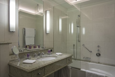 SUVRETTA HOUSE - Photo 68