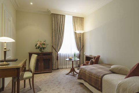 SUVRETTA HOUSE - Photo 74