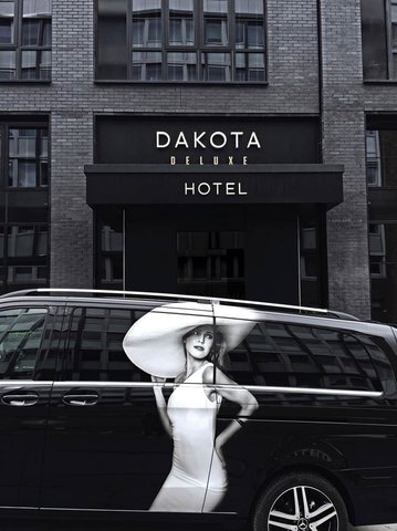 Dakota Exterior