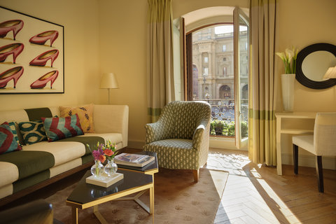 ROCCO FORTE HOTEL SAVOY - Photo 25