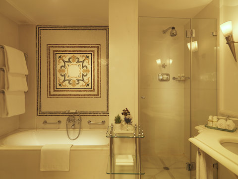 ROCCO FORTE HOTEL SAVOY - Photo 17