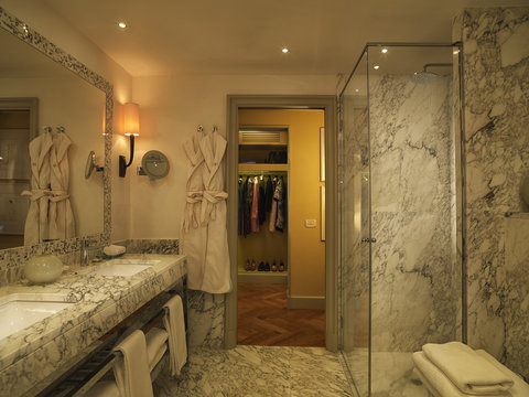 ROCCO FORTE HOTEL SAVOY - Photo 19