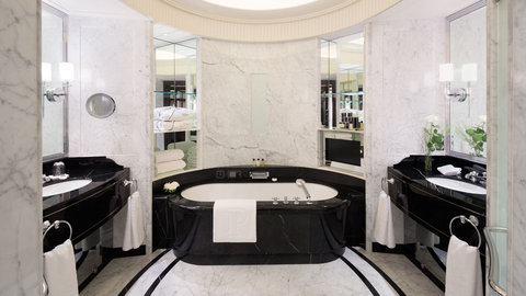 THE PENINSULA PARIS - Photo 7