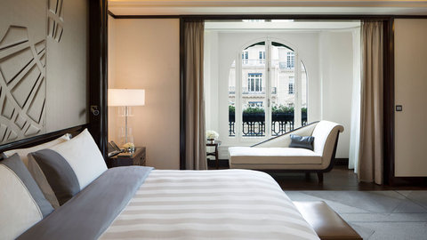 THE PENINSULA PARIS - Photo 8