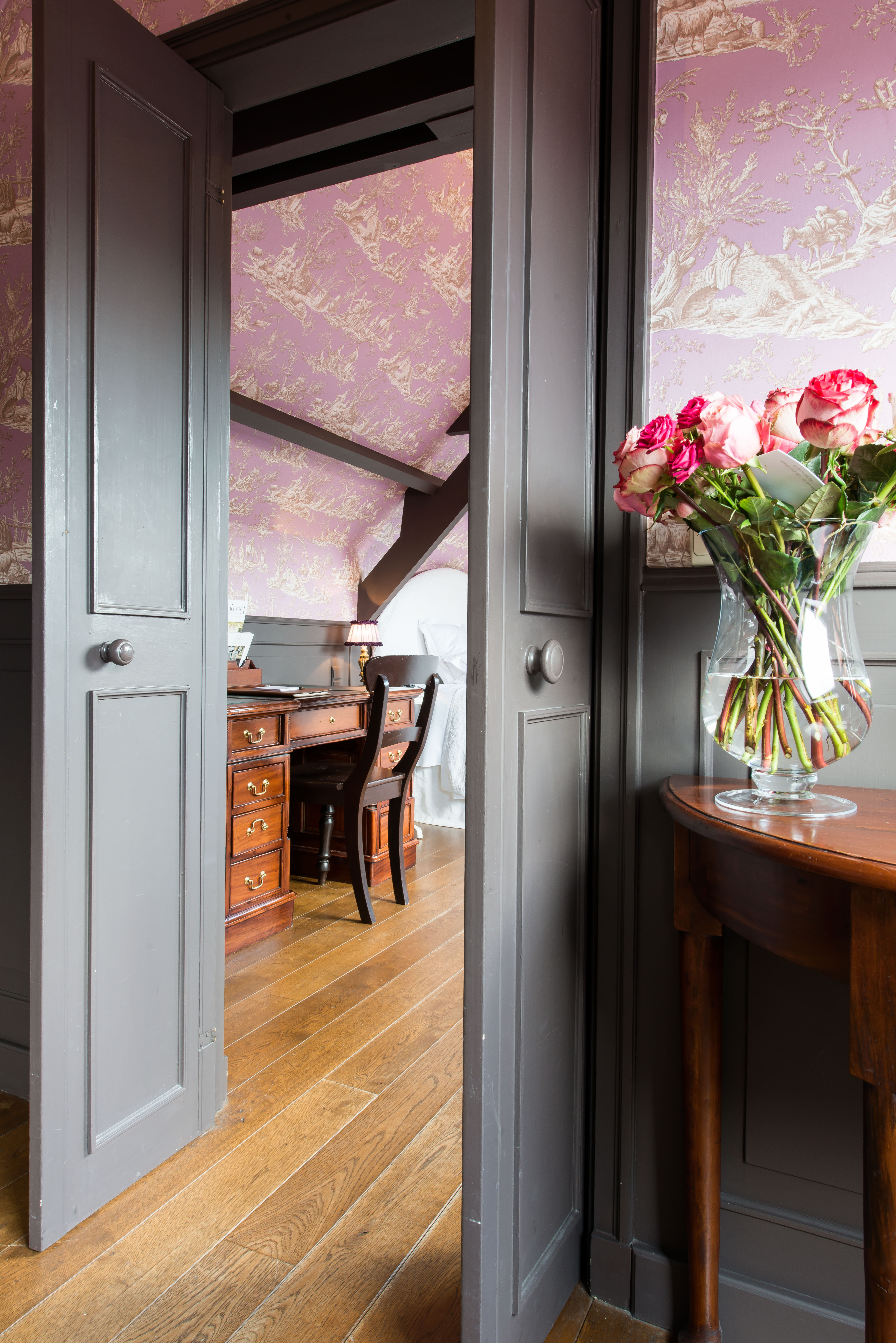 Hotel De Orangerie-guestroom-Junior Suite - Details.jpg