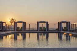  - Four Seasons Hotel Downtown St Louis - I-44, Exits 292 & 292B