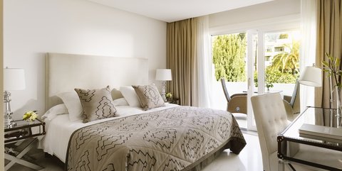 PUENTE ROMANO MARBELLA - Photo 78