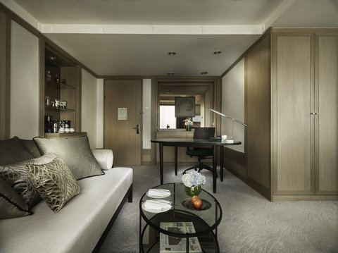 BANYAN TREE BANGKOK - Photo 43