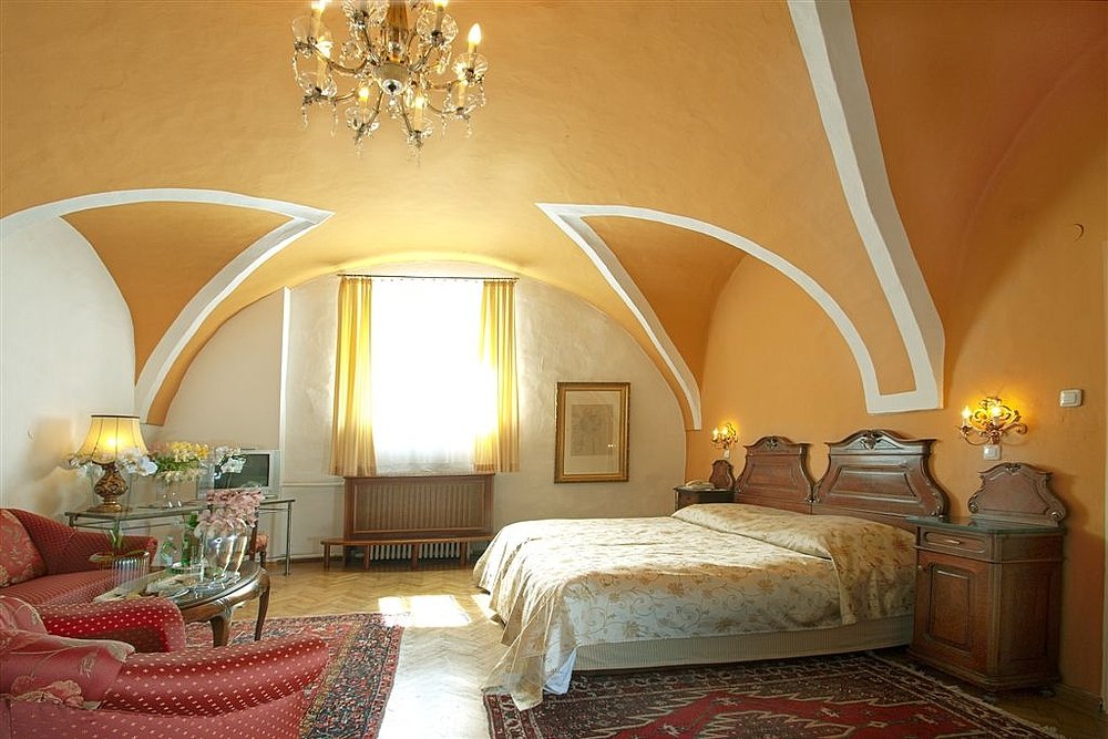 AUSTRIA CLASSIC HTL WOLFINGER-guestroom-Room3.jpg