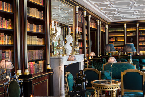 LA RESERVE PARIS HOTEL AND SPA - Photo 13
