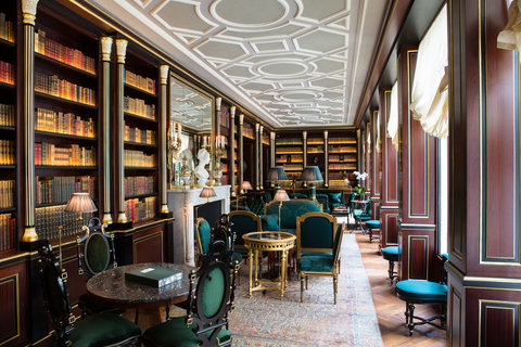 LA RESERVE PARIS HOTEL AND SPA - Photo 16