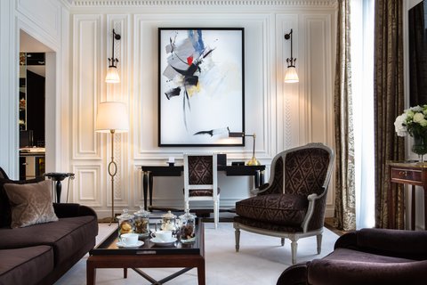 LA RESERVE PARIS HOTEL AND SPA - Photo 44