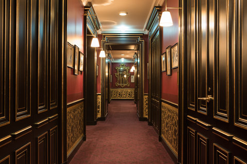 LA RESERVE PARIS HOTEL AND SPA - Photo 4