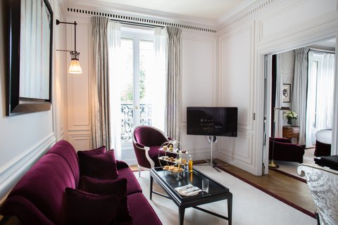 LA RESERVE PARIS HOTEL AND SPA - Photo 33