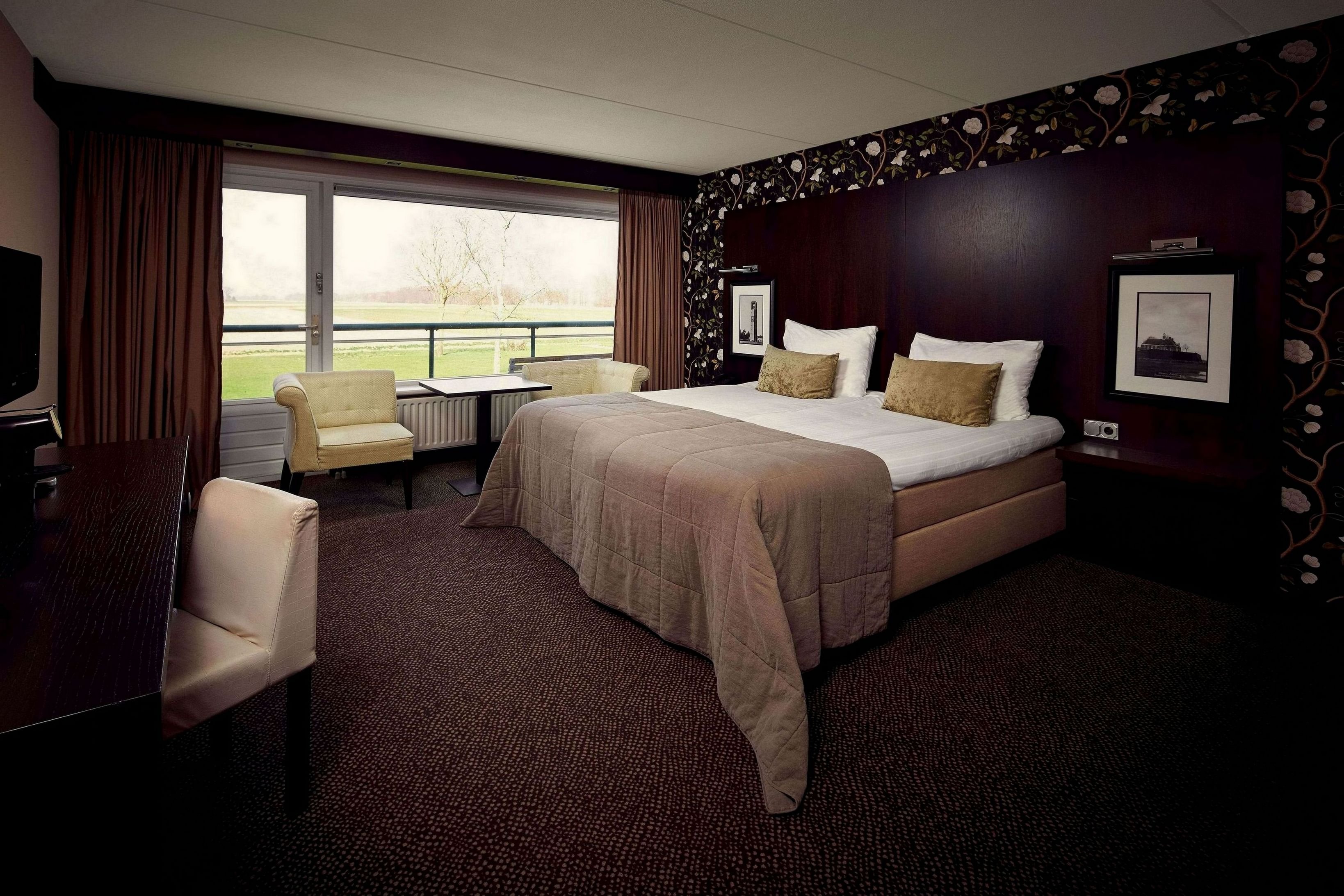 VAN DER VALK HOTEL EMMELOORD-guestroom-Comfort room.jpg
