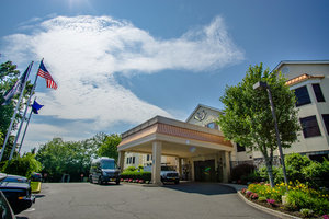 Inn at Fox Hollow Woodbury, NY - See Discounts