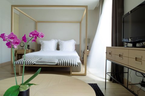 LA RESERVE PARIS HOTEL AND SPA - Photo 139